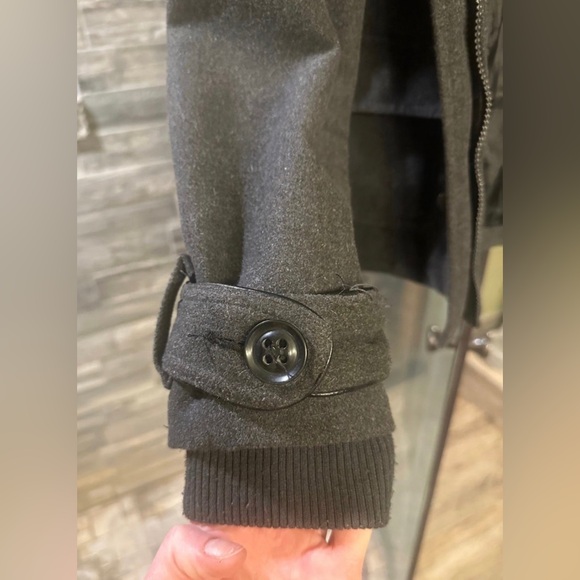 Jacket - Picture 4 of 5